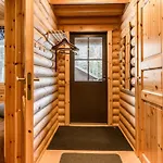 Kilpolan Orvokki- Pauliina Ja Karoliina By Interhome