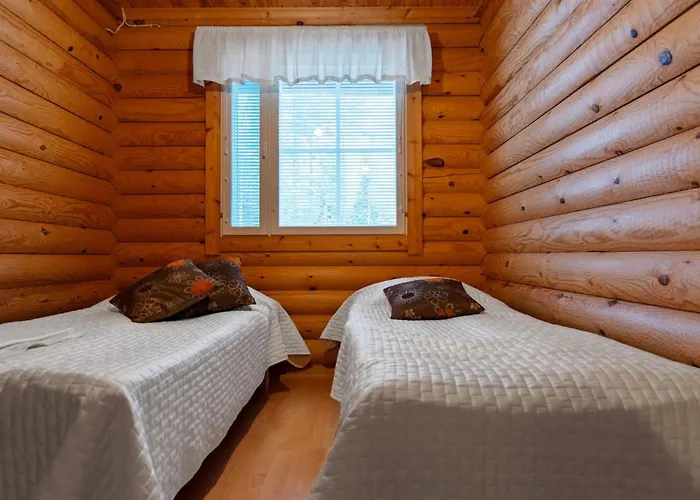 Kilpolan Orvokki- Pauliina Ja Karoliina By Interhome *